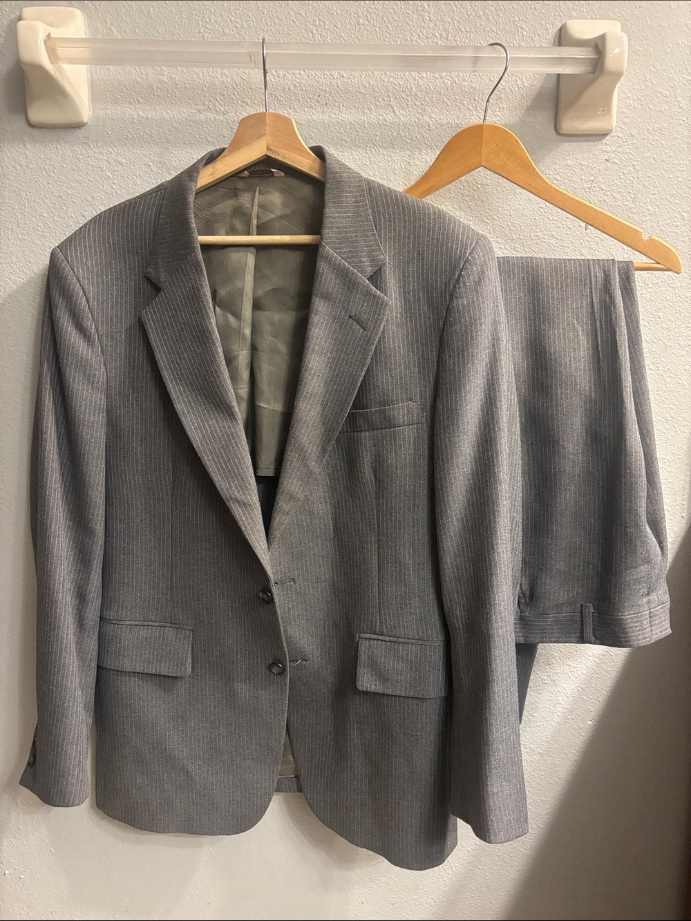 Emile Duval Gray Pinstripe Suit Jacket and Trousers - Classic Tailored Look